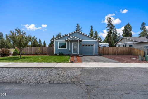 16699 Conifer Ct, La Pine, OR, 97739-9077 | Card Image
