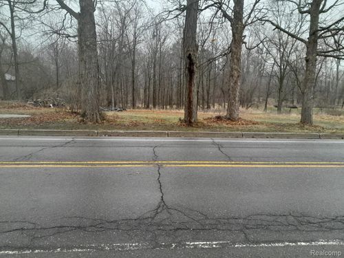 725 N Putnam St, Williamston, MI, 48895 | Card Image