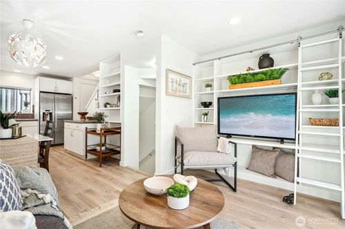 unit-b-4795 35th Ave S, Seattle, WA, 98118-1779 | Card Image