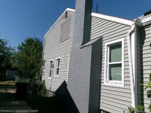 20656 Mccormick St, Detroit, MI, 48224-1272 | Card Image