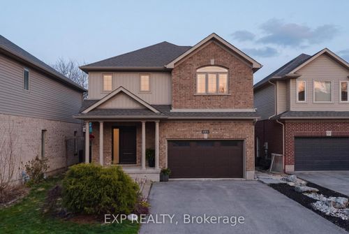 631 Woodlawn Pl, Waterloo, ON, N2T0A1 | Card Image