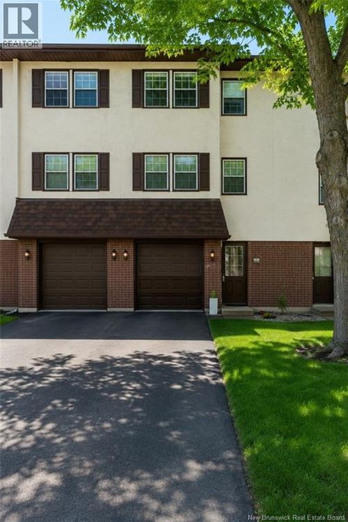 33 Hillsview Cres, Rothesay, NB, E2E3N4 | Card Image