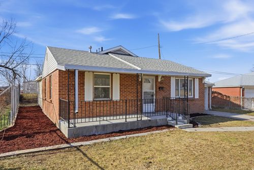 1076 S Glendale Cir, Salt Lake City, UT, 84104-3313 | Card Image