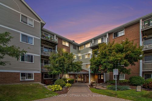 314-270 Brittany Dr, Ottawa, ON, K1K4M3 | Card Image