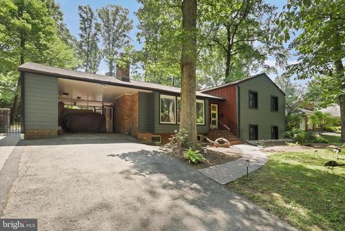 3411 Stoneybrae Dr, FALLS CHURCH, VA, 22044-1225 | Card Image