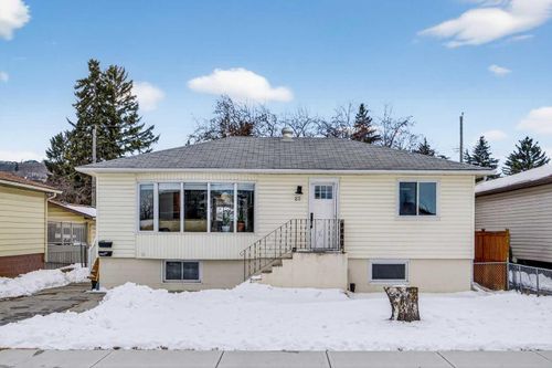 23 Beaupre Cres Nw, Calgary, AB, T3B2S9 | Card Image