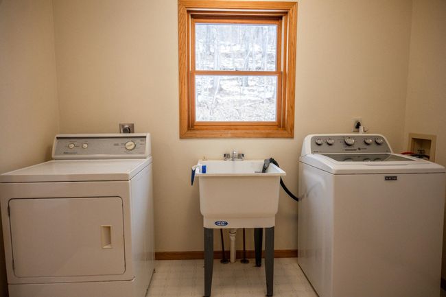 S4611 Cr C, House other with 3 bedrooms, 3 bathrooms and null parking in HILLSBORO WI | Image 26