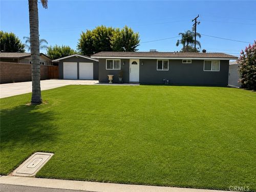 1582 Garland Ave, Tustin, CA, 92780-3933 | Card Image