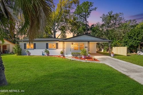 3064 Carrevero Dr W, Jacksonville, FL, 32216-5506 | Card Image