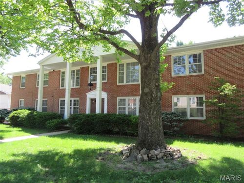604 Thunderbird Court, Chesterfield, MO, 63017 | Card Image