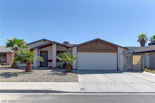 3628 Tempe St, Las Vegas, NV, 89103-1048 | Card Image