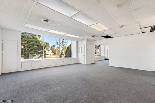 22 E Westfield Ave, Roselle Park, NJ, 07204-2267 | Card Image