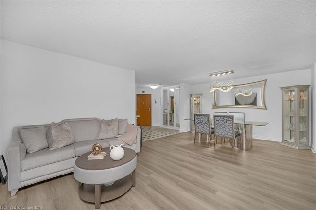 301 - 1237 N Shore Blvd E, House attached with 2 bedrooms, 2 bathrooms and 1 parking in Burlington ON | Image 8