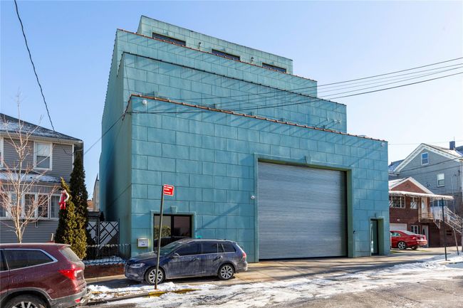 View of garage | Image 44