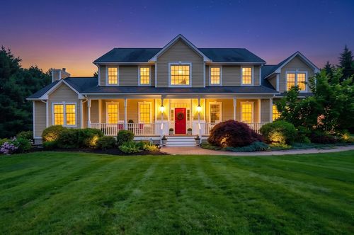 36 Magnolia Ln, North Grafton, MA, 01536-2036 | Card Image