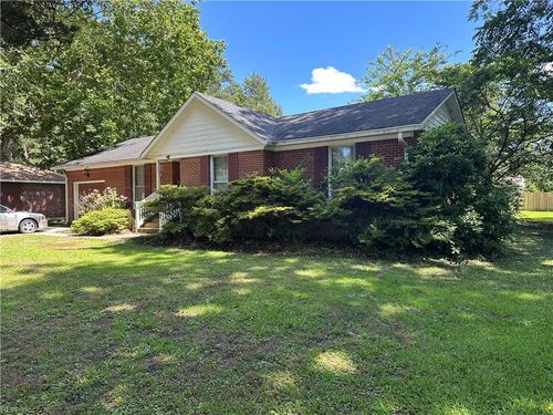 5837 Hedgerow Ln, Portsmouth, VA, 23703-1505 | Card Image