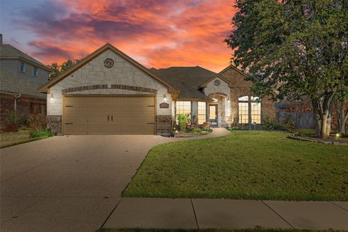 10712 Greenview Ct, Benbrook, TX, 76126-4569 | Card Image