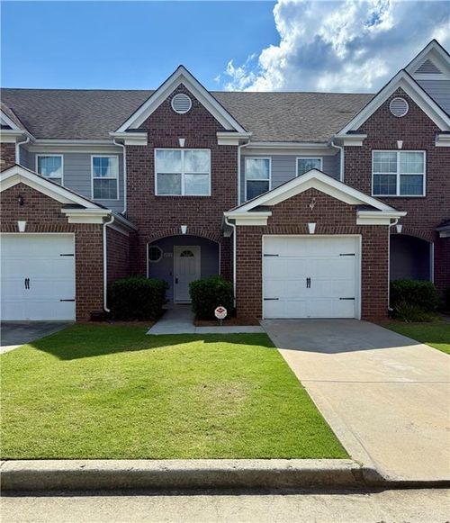 222 Village Dr, Loganville, GA, 30052-6944 | Card Image