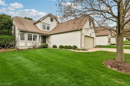 616 Sally Circle, Wadsworth, OH, 44281 | Card Image