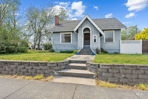 732 4th St, Clarkston, WA, 99403-2626 | Card Image