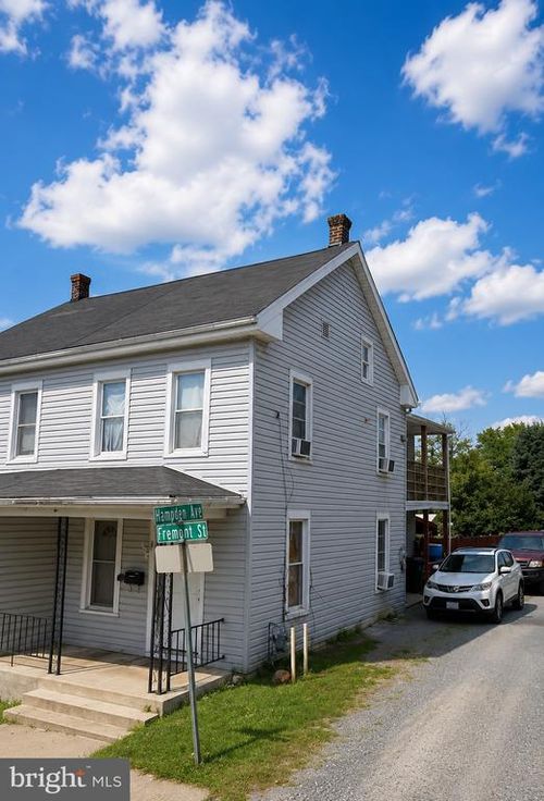 418 Freemont St, HAGERSTOWN, MD, 21740-3750 | Card Image