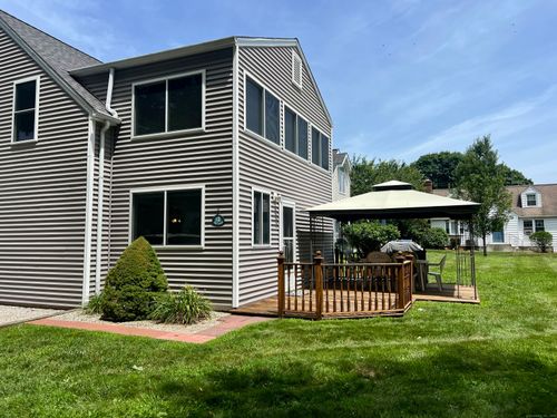 12 Elm Ave, Westbrook, CT, 06498-1668 | Card Image