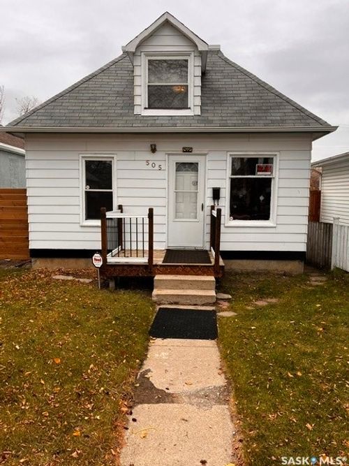 505 I Avenue S, Saskatoon, SK, S7M1Y6 | Card Image