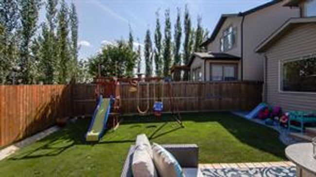 200 New Brighton Dr Se, House detached with 4 bedrooms, 3 bathrooms and 2 parking in Calgary AB | Image 41