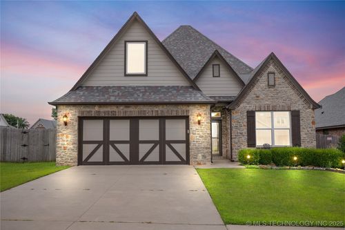 106 130th St, Jenks, OK, 74037-4429 | Card Image