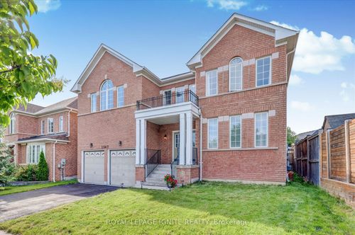 1547 Spencely Dr, Oshawa, ON, L1K0A7 | Card Image