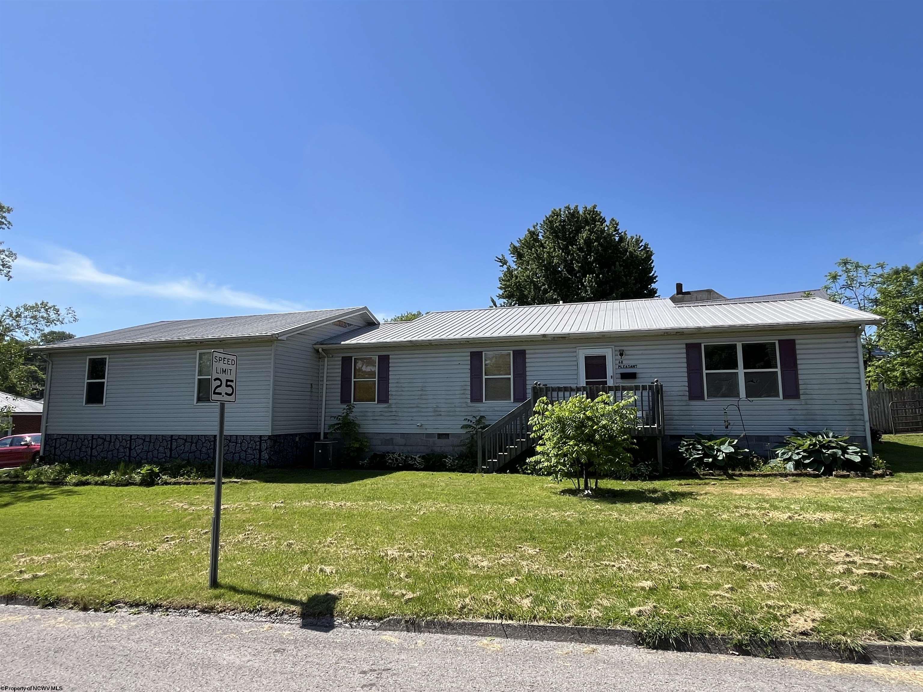 Pleasant Ave, Elkins, WV 26241
