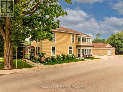 490 Waterloo St, Port Elgin, ON, N0H2C1 | Card Image