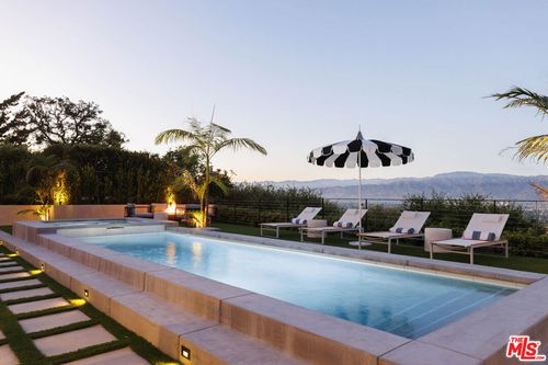 10965 Wrightwood Ln, Studio City, CA, 91604-3956 | Card Image