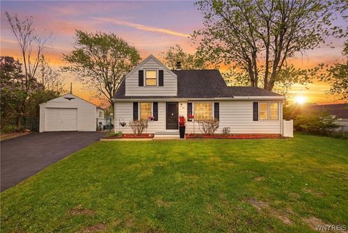 9 Willow Ct, Cheektowaga, NY, 14225-2150 | Card Image