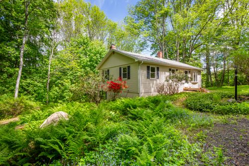 19 Robin Rd, Edgecomb, ME, 04556-3213 | Card Image