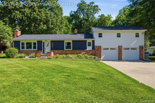 31620 Bobrich St, Livonia, MI, 48152-3328 | Card Image