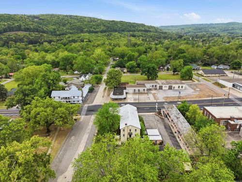 a-122 E Main St, Heber Springs, AR, 72543-3106 | Card Image