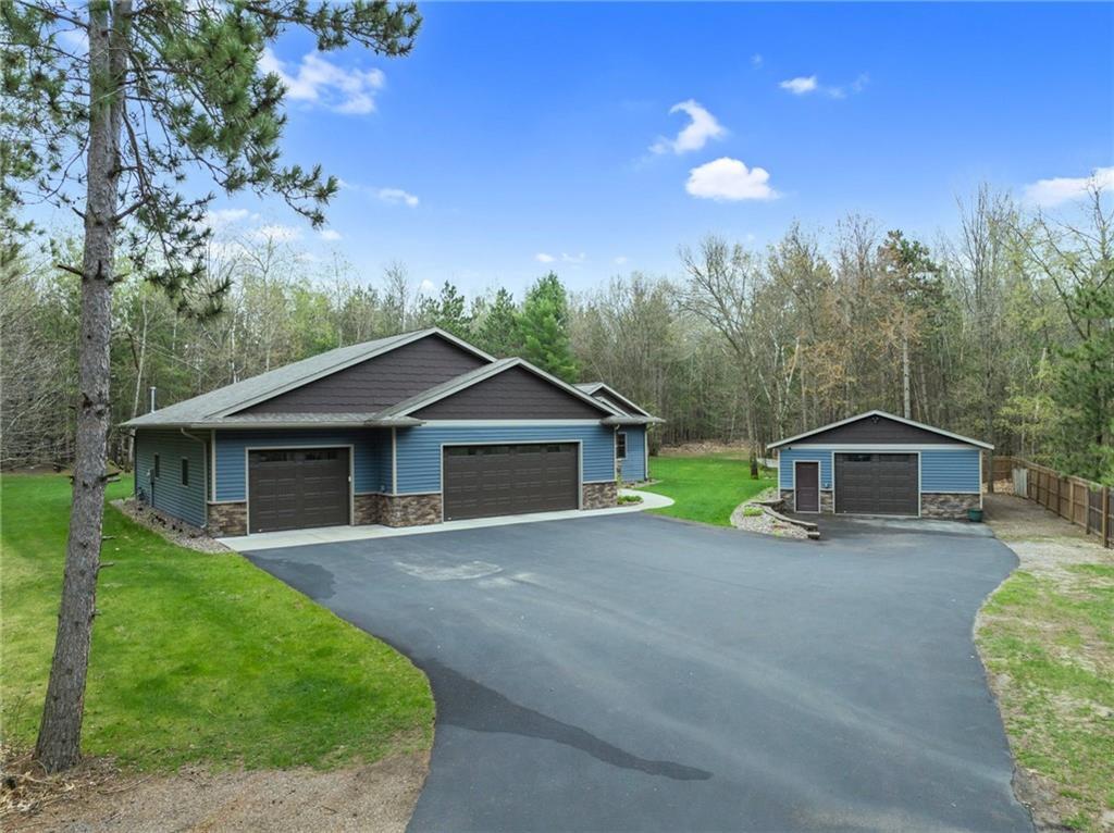 Lake Rd, Altoona, WI 54720