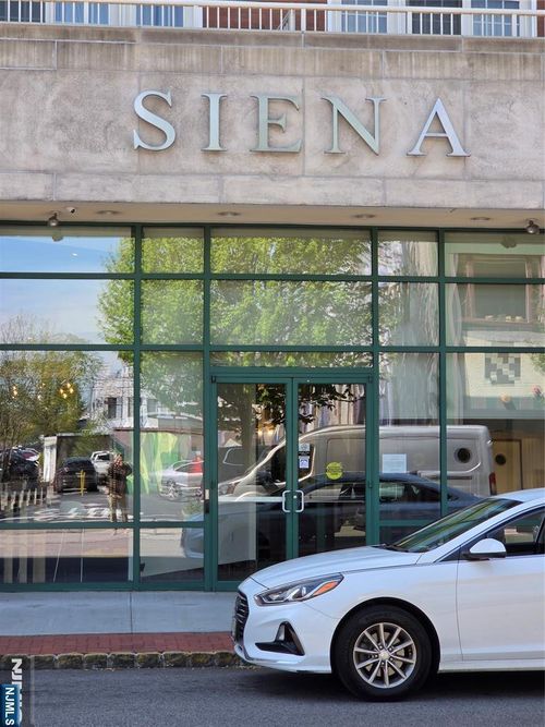 48 Park St, Montclair, NJ, 07042-3450 | Card Image