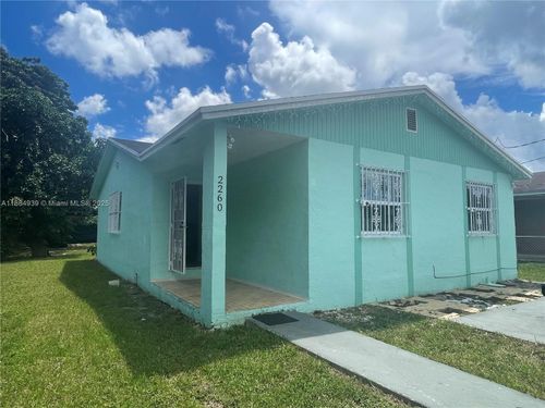 2260 Nw 61st St, Miami, FL, 33142-7829 | Card Image