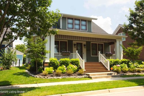 9009 Dayflower St, Prospect, KY, 40059-7671 | Card Image