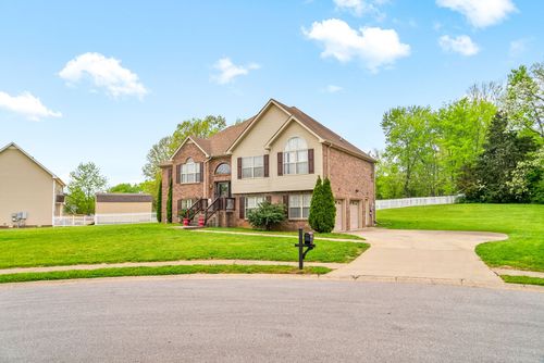 3100 Shadow Bluff Ct, Clarksville, TN, 37040-5756 | Card Image