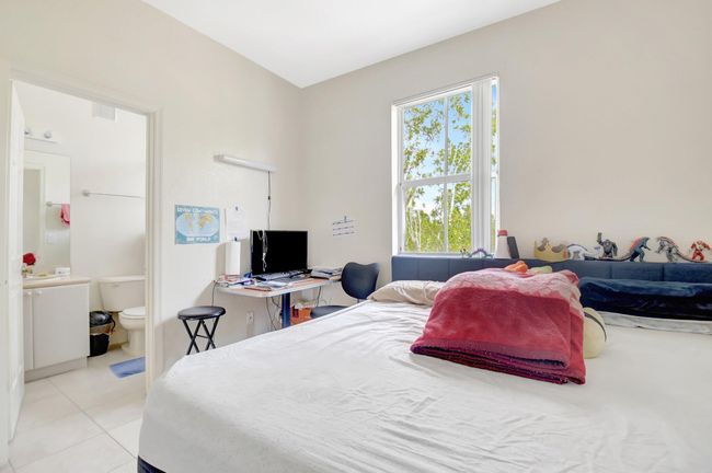 1910 Shoma Dr, Condo with 3 bedrooms, 4 bathrooms and null parking in Royal Palm Beach FL | Image 30