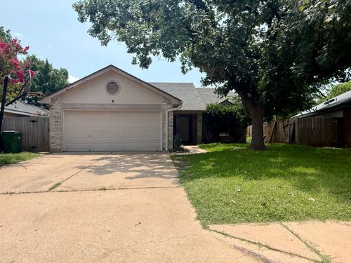 2107 Willow Way, Round Rock, TX, 78664-7715 | Card Image
