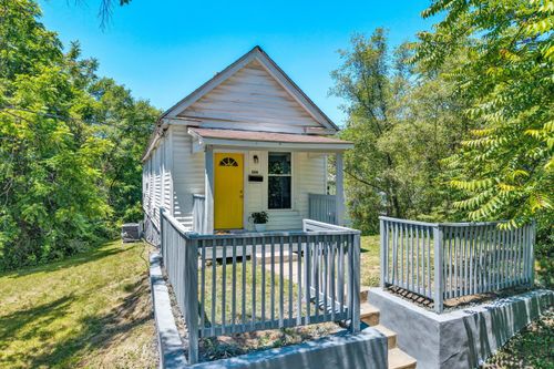 506 6th St Nw, Roanoke, VA, 24016-1702 | Card Image