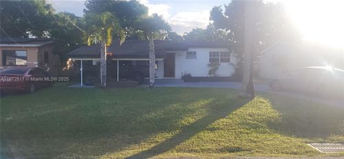 731 Sw 3rd Ave, Hallandale Beach, FL, 33009-7052 | Card Image