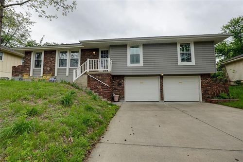 2001 N Concord Rd, Independence, MO, 64058-1229 | Card Image