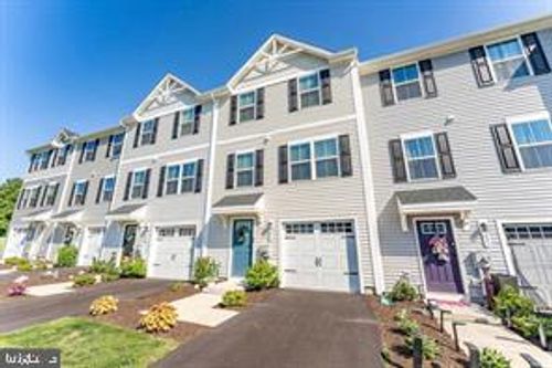 235 Hamilton Ln, COATESVILLE, PA, 19320-2970 | Card Image