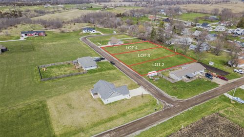 420 N Hutchison St, Truro, IA, 50257-1035 | Card Image