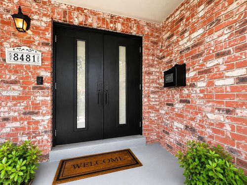 8481 Sw 144th St, Palmetto Bay, FL, 33158-1427 | Card Image